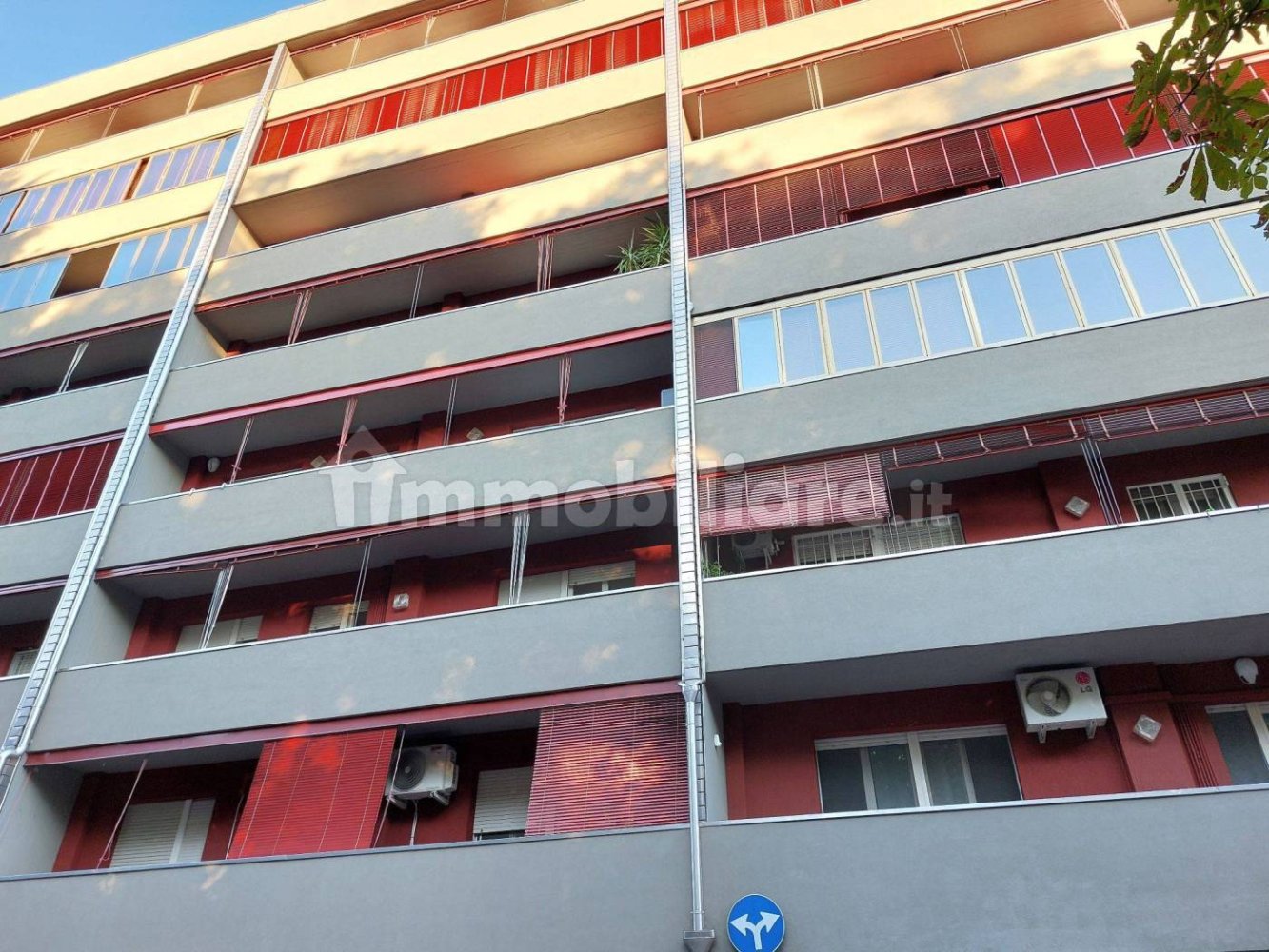 3 Schlafzimmer Wohnung in Bologna, Italy, Nr. 251917