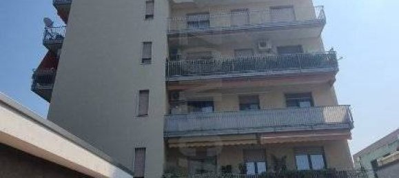 Квартира с 3 спальнями в Галларате, Италия № 340525 20