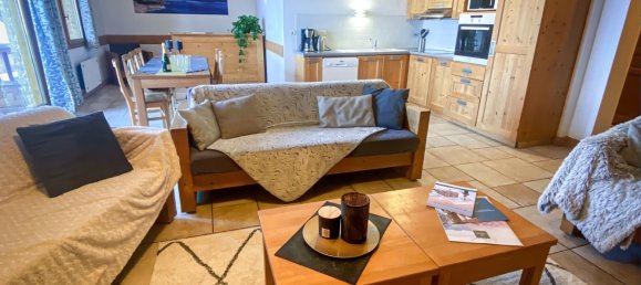 6 bedrooms Apartment in Les Belleville, France No. 1222 3