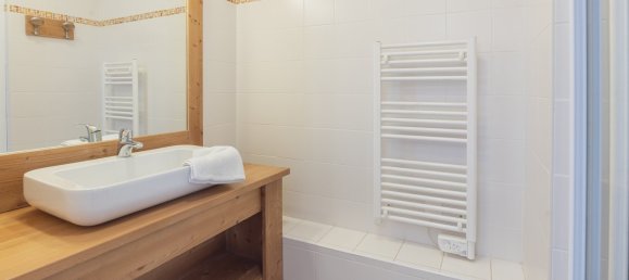 6 bedrooms Apartment in Les Belleville, France No. 1222 6