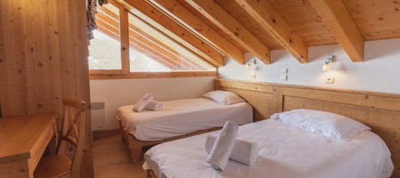 6 bedrooms Apartment in Les Belleville, France No. 1222 8