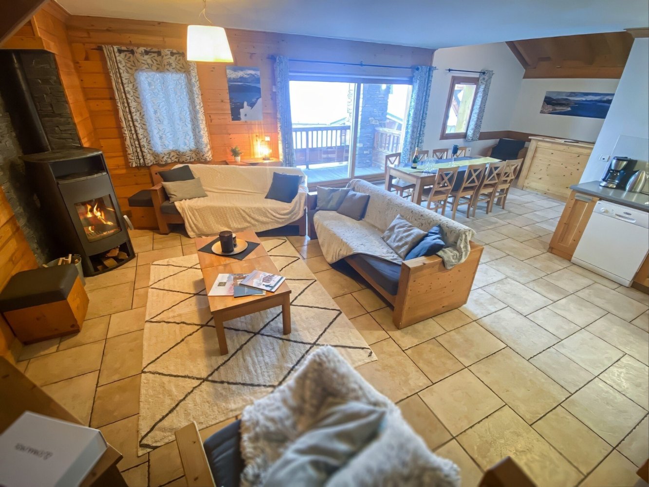 6 bedrooms Apartment in Les Belleville, France No. 1222