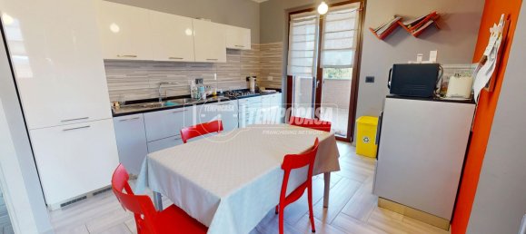 2 Schlafzimmer Wohnung in Brandizzo, Italy, Nr. 348707 5