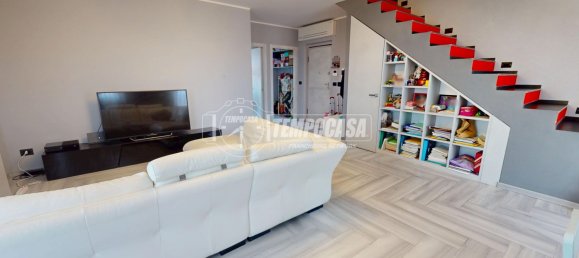 2 Schlafzimmer Wohnung in Brandizzo, Italy, Nr. 348707 2