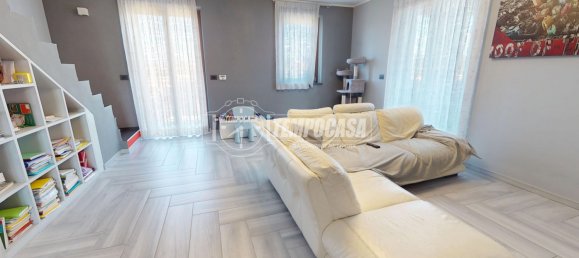 2 Schlafzimmer Wohnung in Brandizzo, Italy, Nr. 348707 4