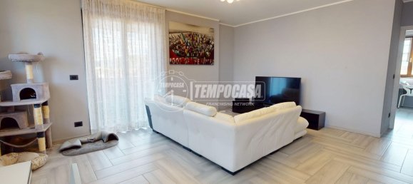 2 Schlafzimmer Wohnung in Brandizzo, Italy, Nr. 348707 3