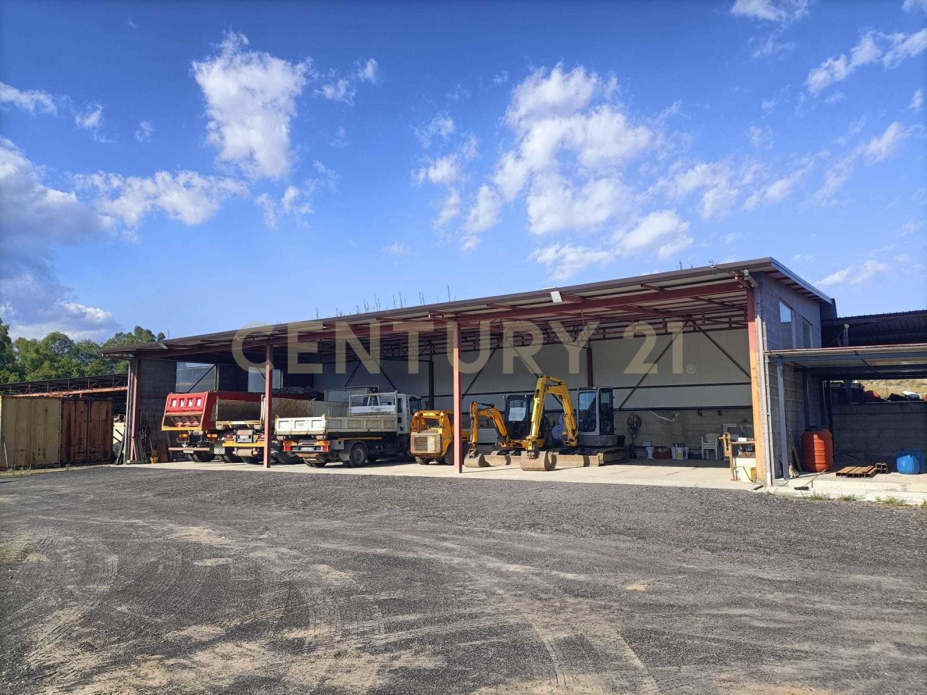 Склад в Мистербьянко, Италия № 279123