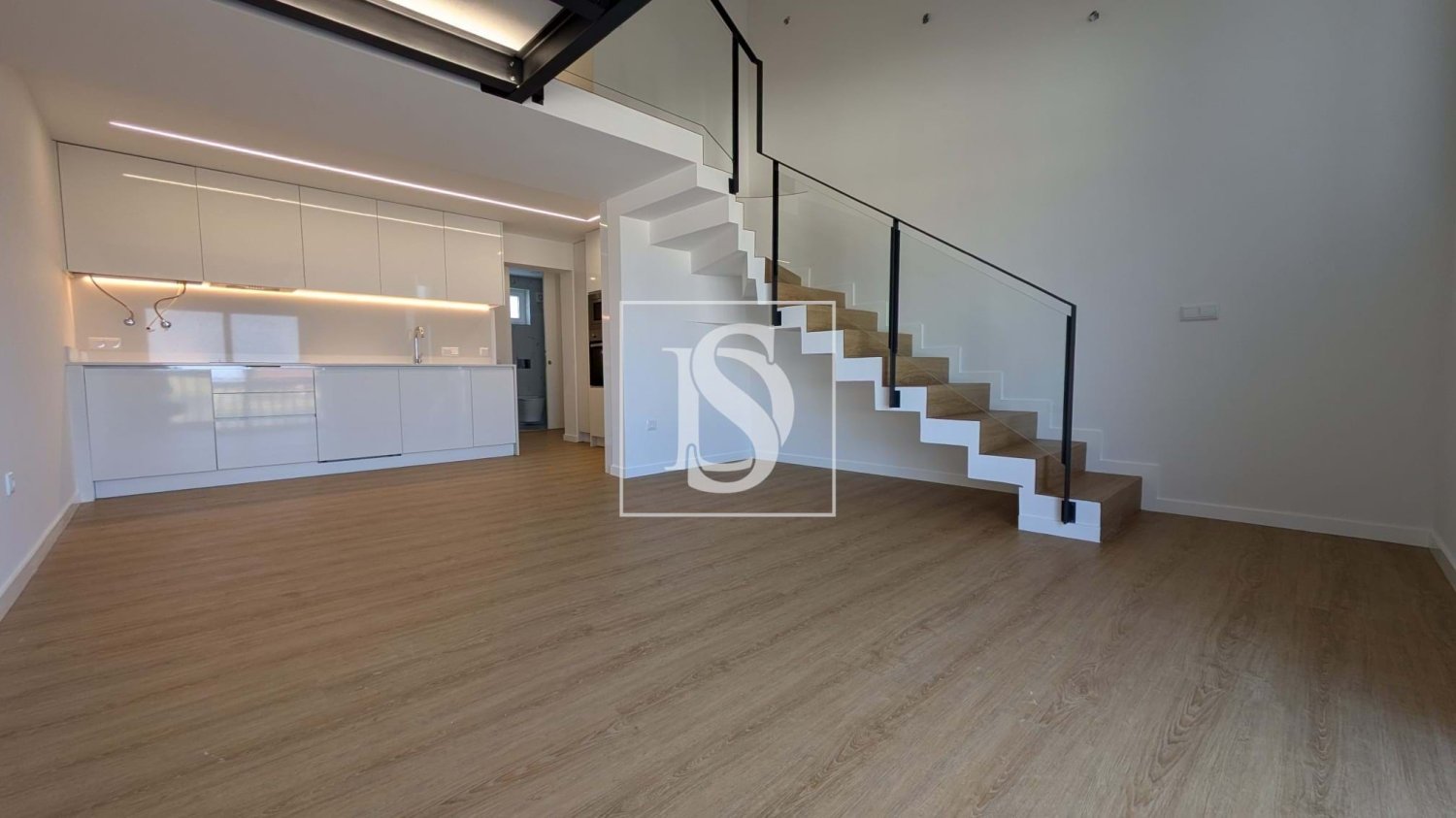 3 bedrooms Townhouse in Povoa de Varzim, Portugal No. 24637