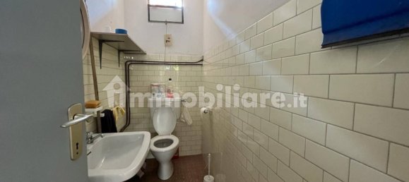 1 room Office in Massa, Italy No. 174431 4