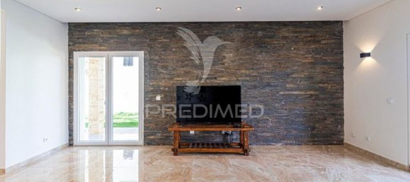 7 bedrooms House in Portimao, Portugal No. 101386 12