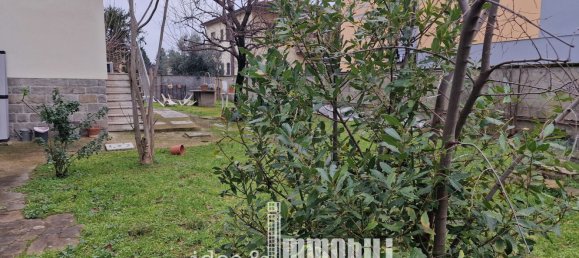 4 rooms Apartment in Sesto Fiorentino, Italy No. 37160 27