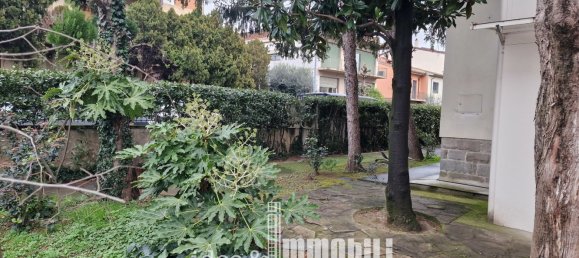 4 rooms Apartment in Sesto Fiorentino, Italy No. 37160 25