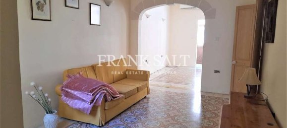 Adosado de 3 dormitorios en Gzira, Malta No. 4841 2