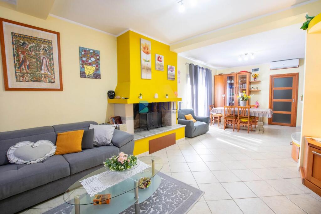 4 Schlafzimmer Haus in Olbia, Italy, Nr. 326985