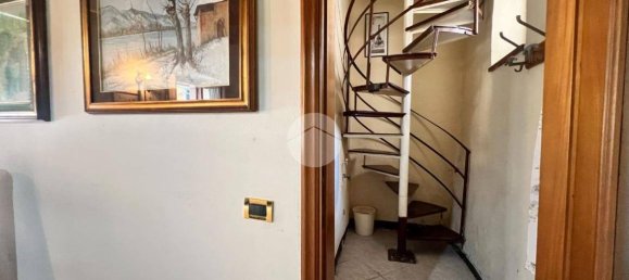 3 Schlafzimmer Haus in Brescia, Italy, Nr. 300922 11