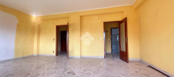 4 rooms Apartment in Palermo, Italy No. 136055 7
