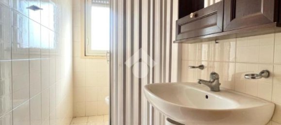 4 rooms Apartment in Palermo, Italy No. 136055 16