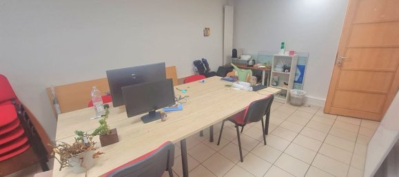 Propiedad comercial en Paris, France 103 m² No. 145772 4