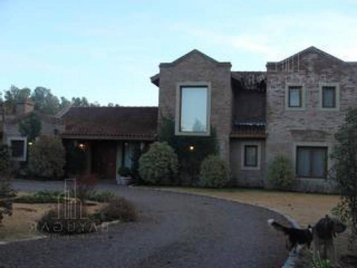 3 bedrooms House in Pilar, Argentina No. 87710