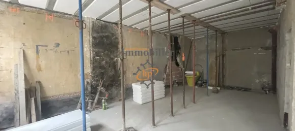 Gewerbliche Immobilie in Aveyron, France 200m², Nr. 316325 9