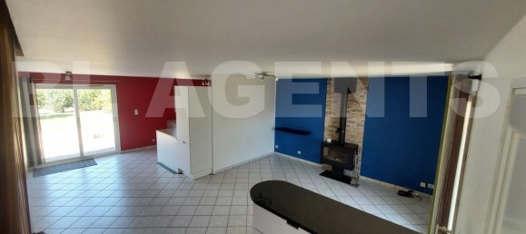 4 bedrooms House in Barjouville, France No. 341888 2