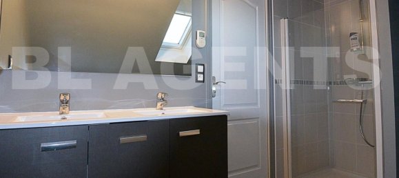 4 bedrooms House in Barjouville, France No. 341888 10