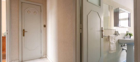 4 rooms Apartment in Rome, Italy No. 36330 26