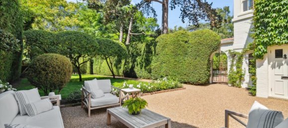 8 bedrooms House in Weybridge, United Kingdom No. 13139 19