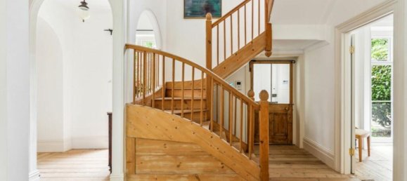 8 bedrooms House in Weybridge, United Kingdom No. 13139 4