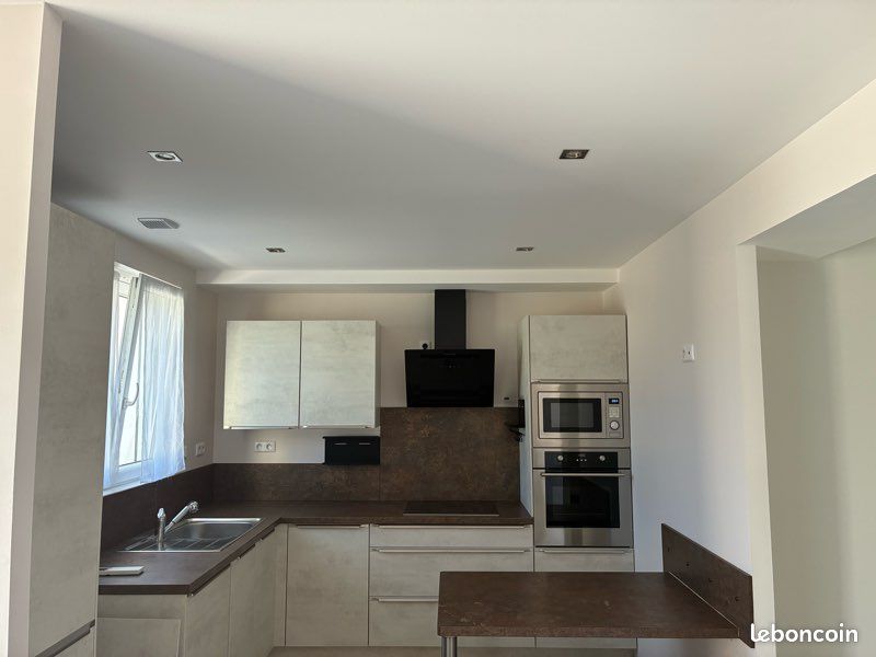 2 Schlafzimmer Haus in Voiron, France, Nr. 322424