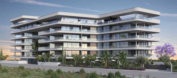 Квартира с 2 спальнями в Лимассол, Кипр № 19592 3