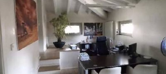 Studio in Brescia, Italy No. 376695 3