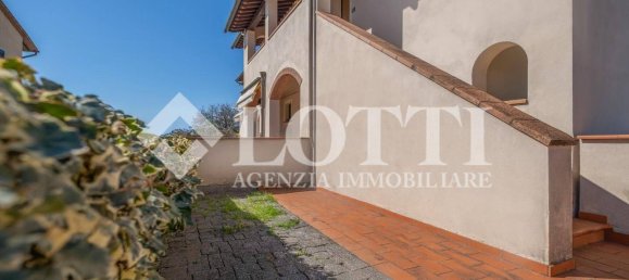 1 bedroom Apartment in Calcinaia, Italy No. 49208 24