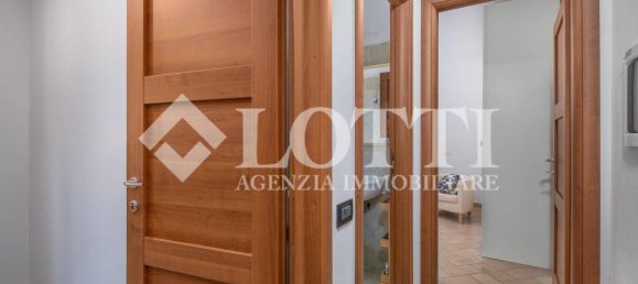 1 bedroom Apartment in Calcinaia, Italy No. 49208 14