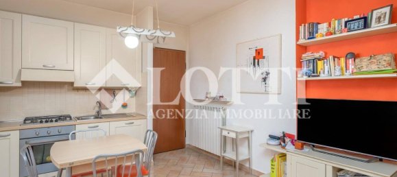 1 bedroom Apartment in Calcinaia, Italy No. 49208 8