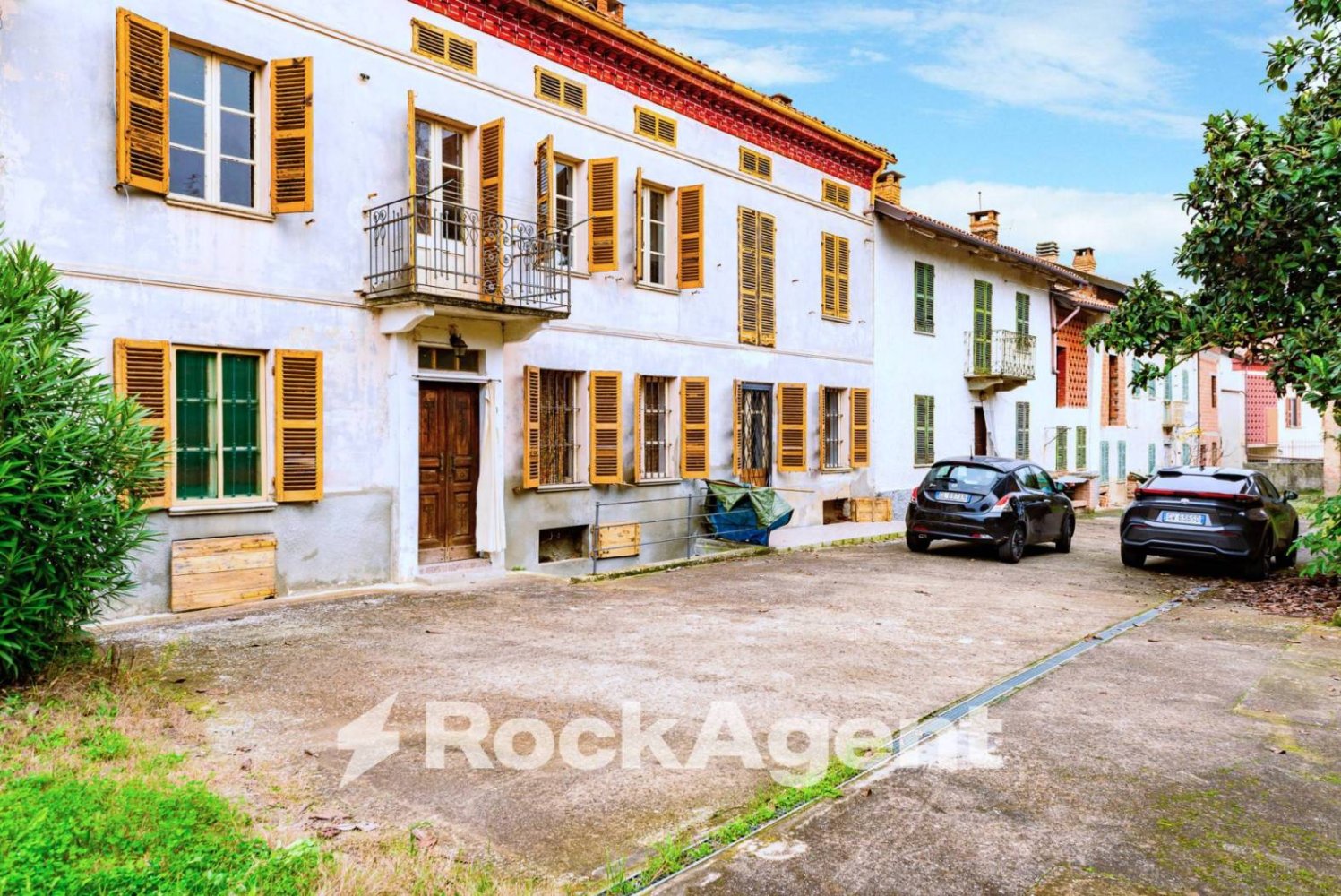 3 bedrooms Apartment in Montaldo Scarampi, Italy No. 308488