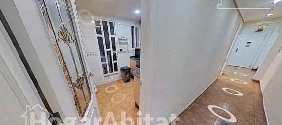 4 bedrooms Apartment in Valencia, Spain No. 118950 4