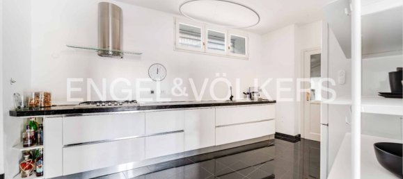 4 bedrooms Villa in Porto Ceresio, Italy No. 102264 24