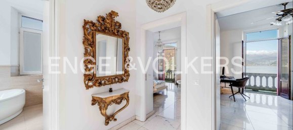 4 bedrooms Villa in Porto Ceresio, Italy No. 102264 29