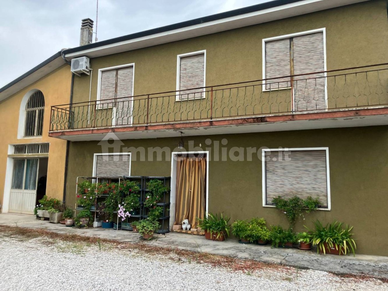 4 bedrooms Villa in Silea, Italy No. 363055