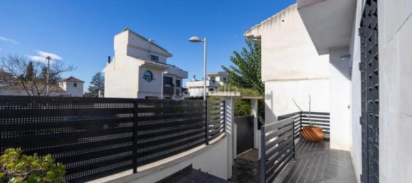 4 bedrooms House in Huetor Vega, Spain No. 171166 4