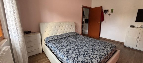 3 rooms Apartment in Rho, Italy No. 290562 16
