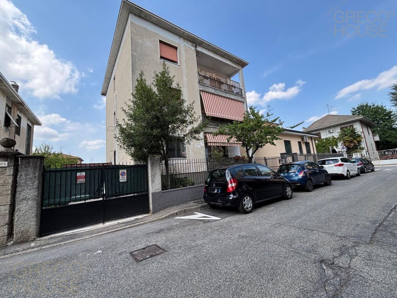 3 rooms Apartment in Rho, Italy No. 290562