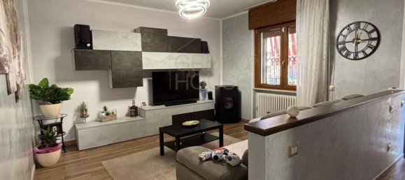 3 rooms Apartment in Rho, Italy No. 290562 3