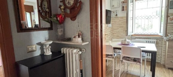 3 rooms Apartment in Rho, Italy No. 290562 9