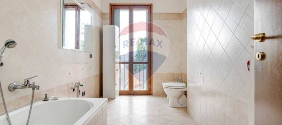 2 bedrooms Apartment in Cassano Magnago, Italy No. 323714 15