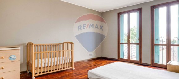 2 bedrooms Apartment in Cassano Magnago, Italy No. 323714 10