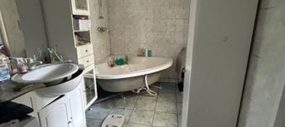 3 bedrooms House in Courcelles-le-Comte, France No. 309561 4