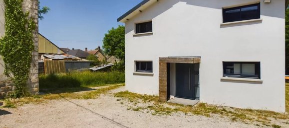 3 Schlafzimmer Haus in Channes, France, Nr. 95332 13