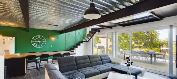 3 Schlafzimmer Haus in Channes, France, Nr. 95332 6